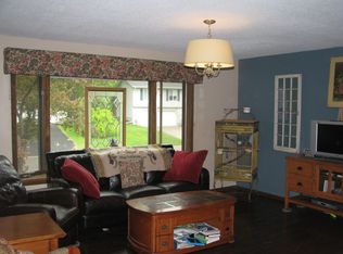 12825 Eagle Ridge Dr, Burnsville, MN 55337