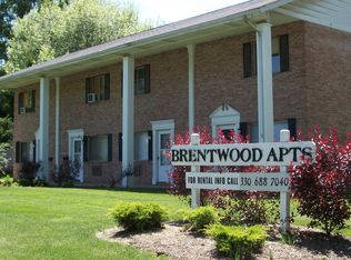 484 Brentwood Dr, Kent, OH 44240