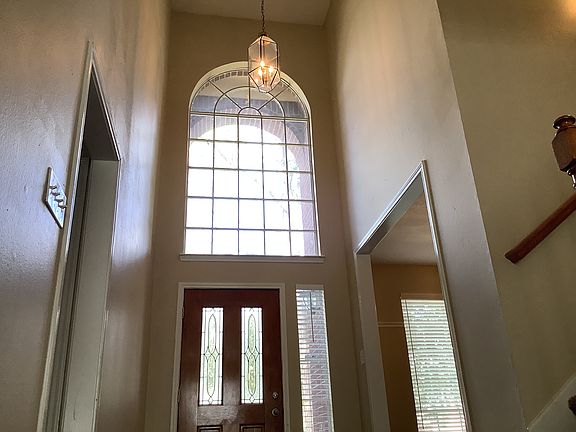 5th image of 2911 Abbey Field Dr