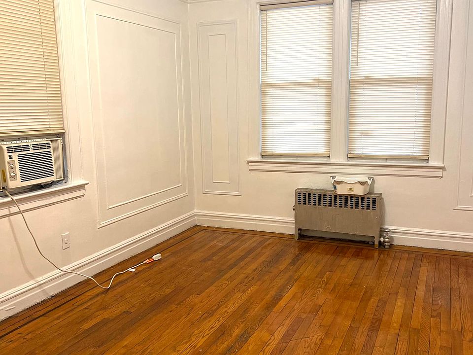 2nd image of 3131 Sands Pl Floor 1