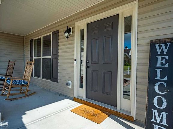 3rd image of 123 Brookside Pl
