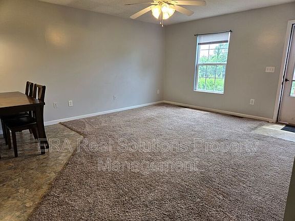 5th image of 152 Willow St Unit 5