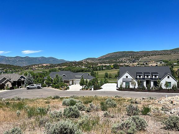 3rd image of 3204 E Stoney Creek Cir