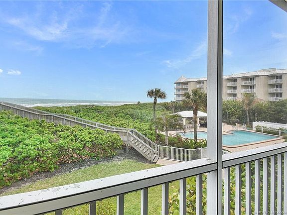 2nd image of 529 NE Plantation Rd APT 105