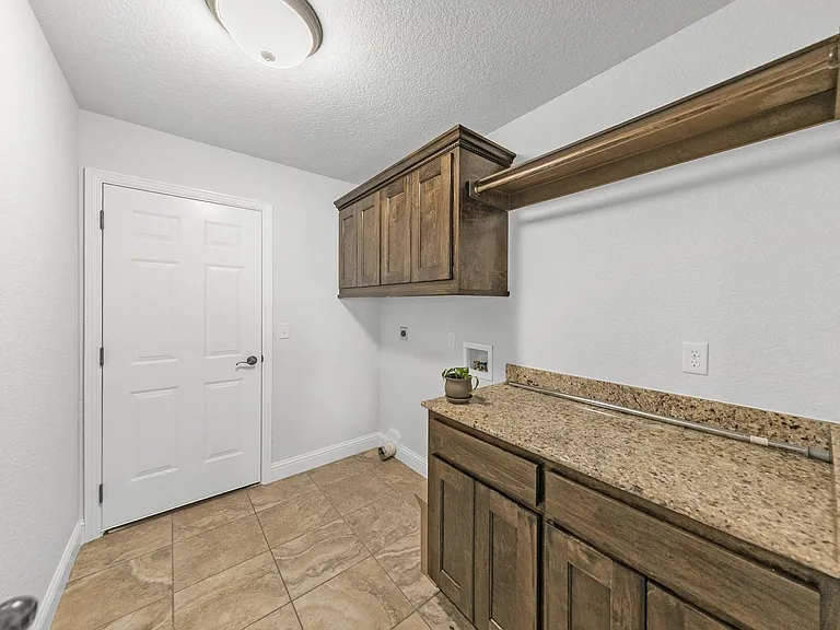 3002 Fernwood Ave — Photo 12