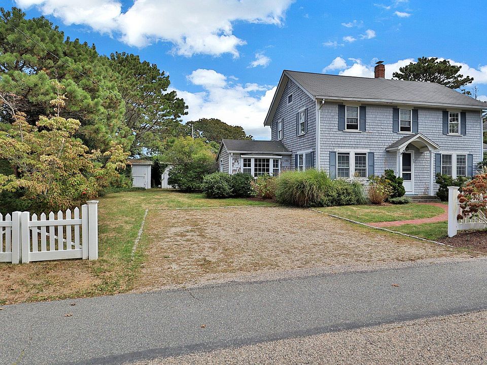 39 Wah Wah Taysee Road, Harwich Port, MA 02646 Zillow