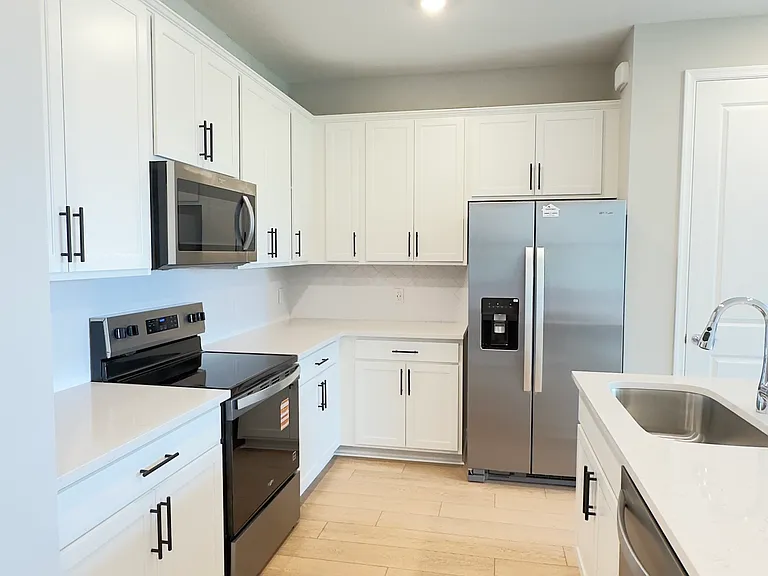 4298 Efendi Dr — Photo 11