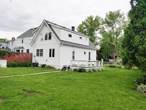 4th image of 1266 Bayard Ave
