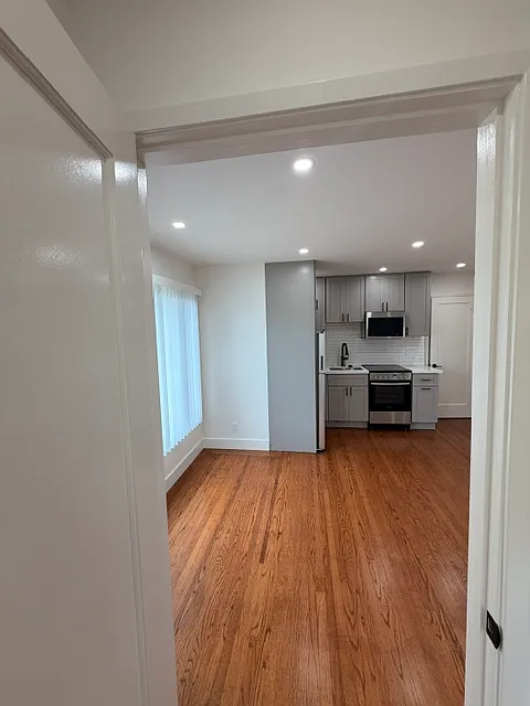 1 bed, 650 sqft, $4,050 — Photo 3