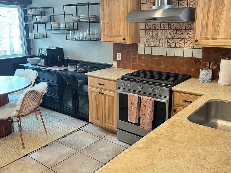 97 Segura Ct — Photo 8