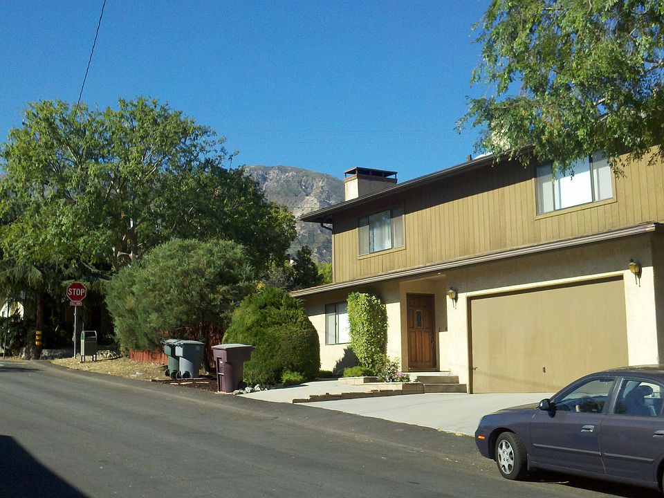 1st image of 3254 Prospect Ave.