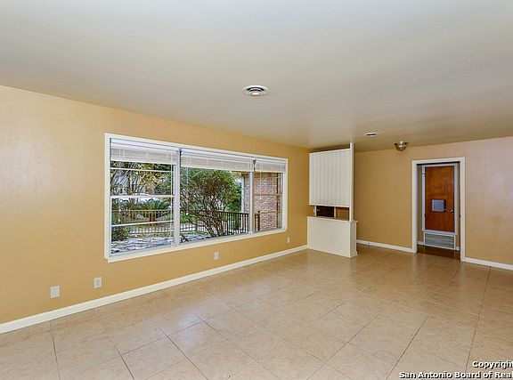 3rd image of 11010 Janet Lee Dr