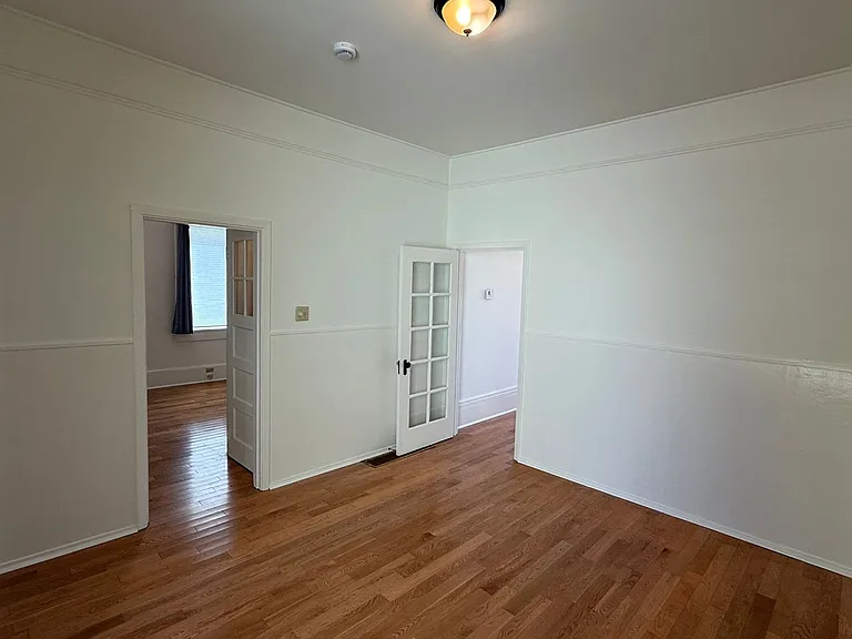875 Huron Ave — Photo 11