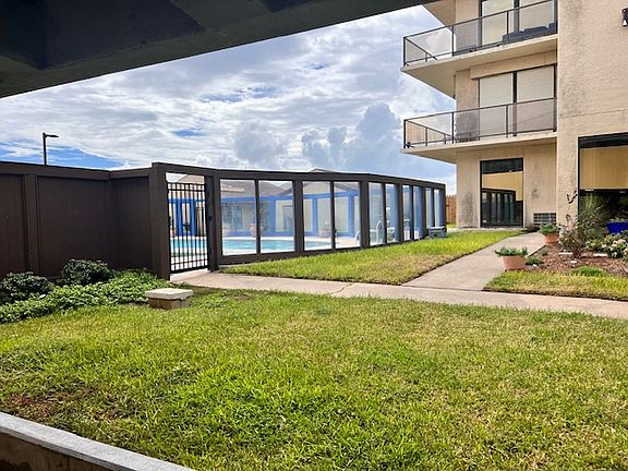 2nd image of 1400 Ocean Dr APT 3
