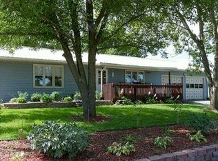 210 SE 3rd St, Panora, IA 50216