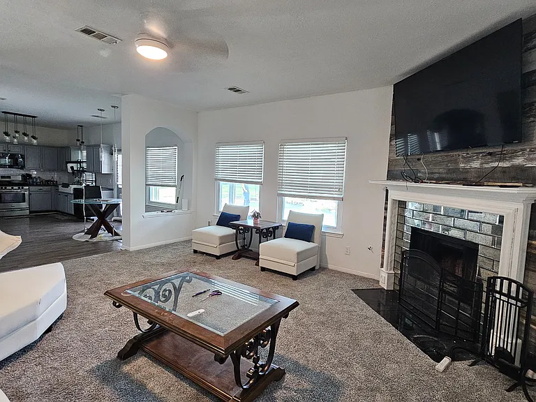 14910 Cypress Meade Ct — Photo 12