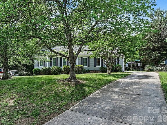2nd image of 9803 Cooper Run Ln