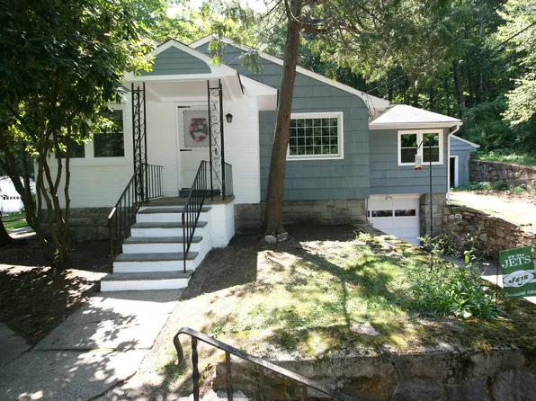 579 New Litchfield Street, Torrington, CT 06790