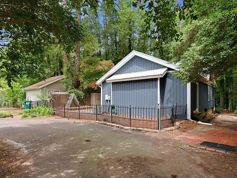 449 Windy Bch — Photo 31