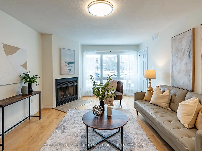 15 Hofstetter Ave #208 — Photo 1