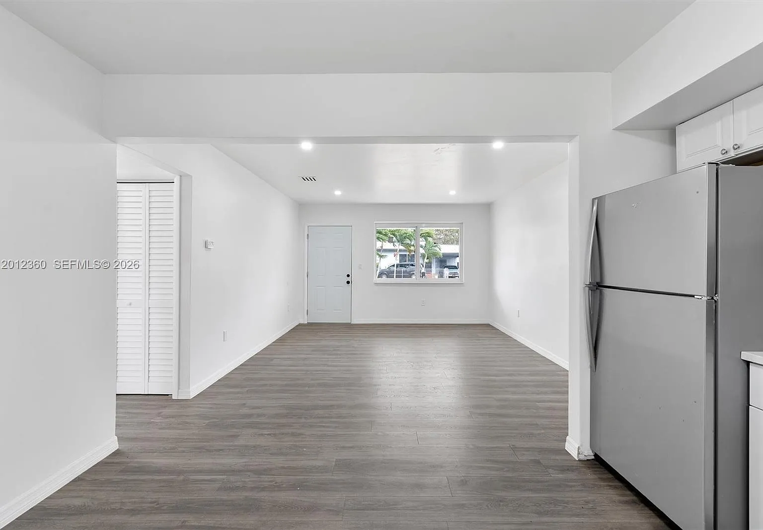 2 bed, 1.0 bath, 2355 sqft, $2,500 — Photo 4