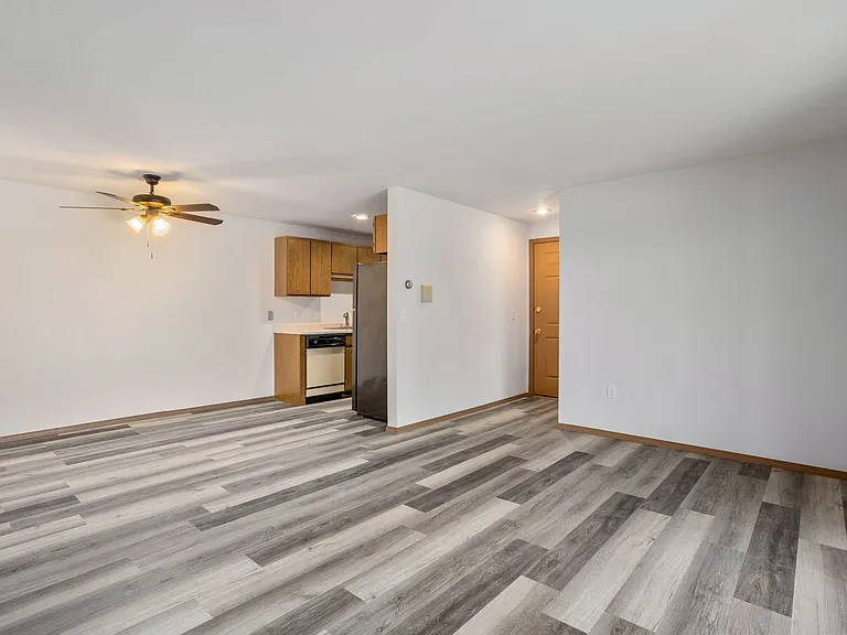 234 Berger St — Photo 6