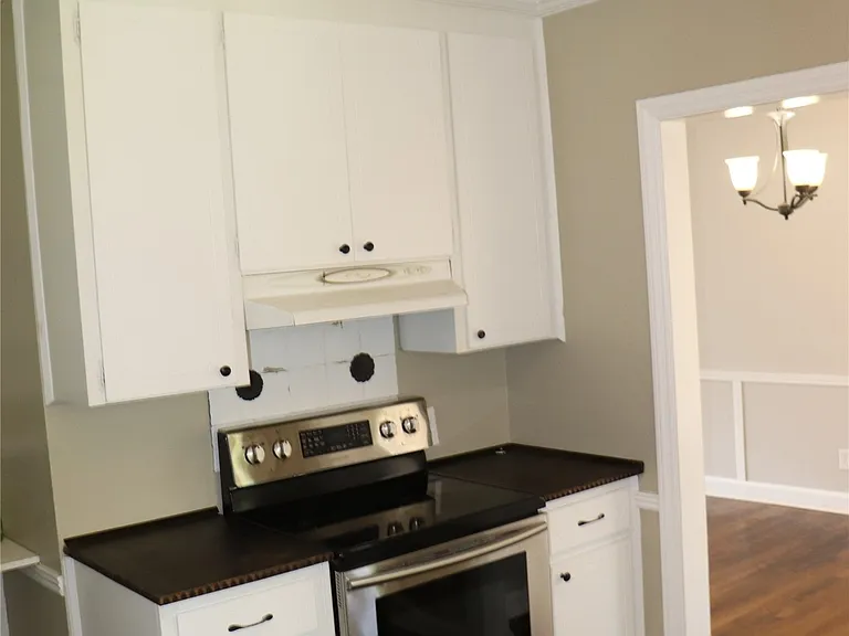 2781 Ashley Ave — Photo 11