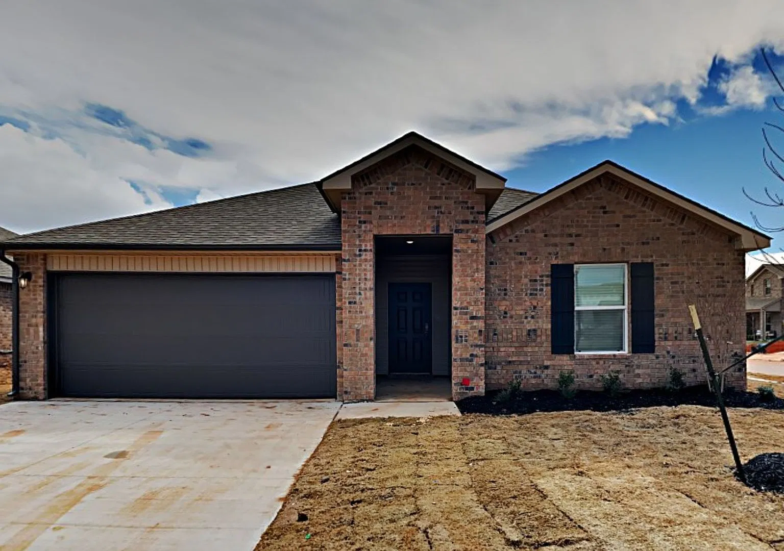 Beautiful 4 Bedroom 2 Bathroom Home in Piedmont Schools on a Corner Lot — Photo 1