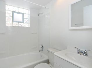 14122 S School St #3A, Riverdale, IL