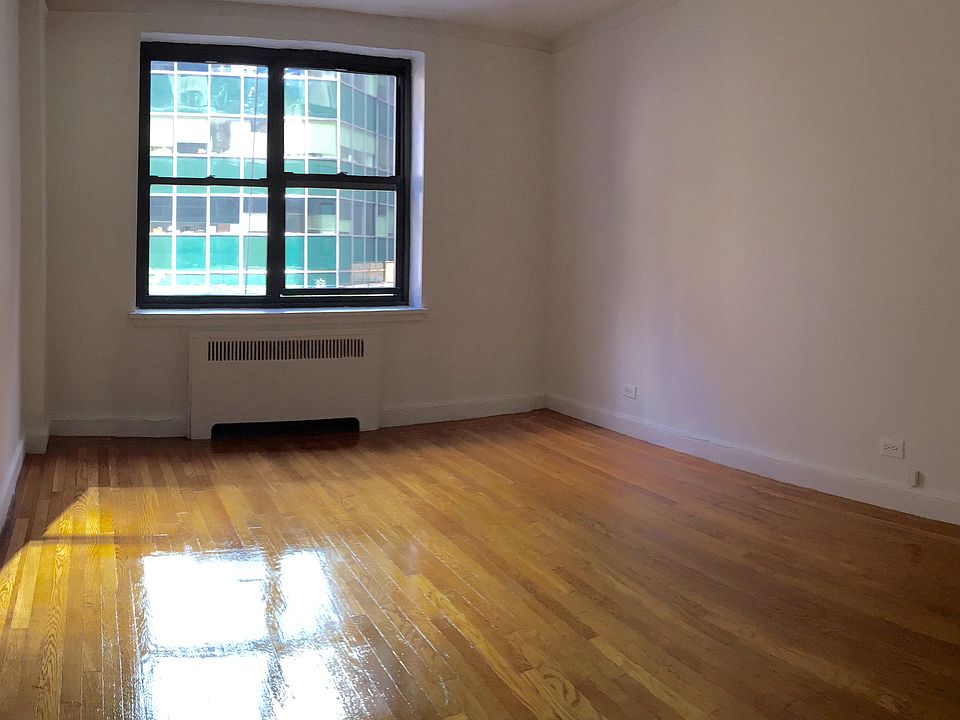 1st image of 8 E 48th St APT 4G