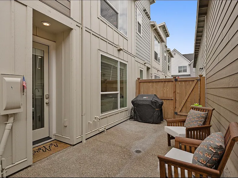 3478 SE Birchleaf St — Photo 29