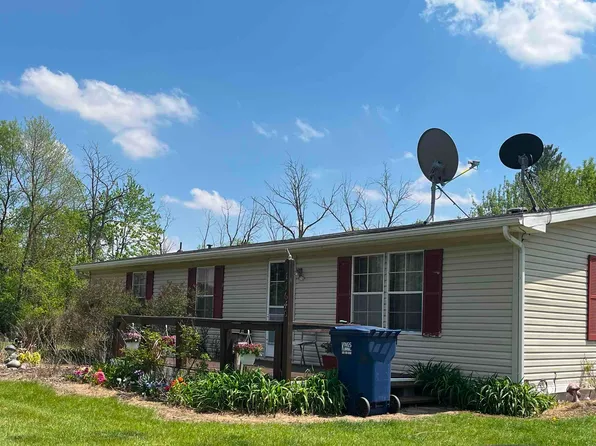 11640 E Briggs Rd, Riverdale, MI 48877