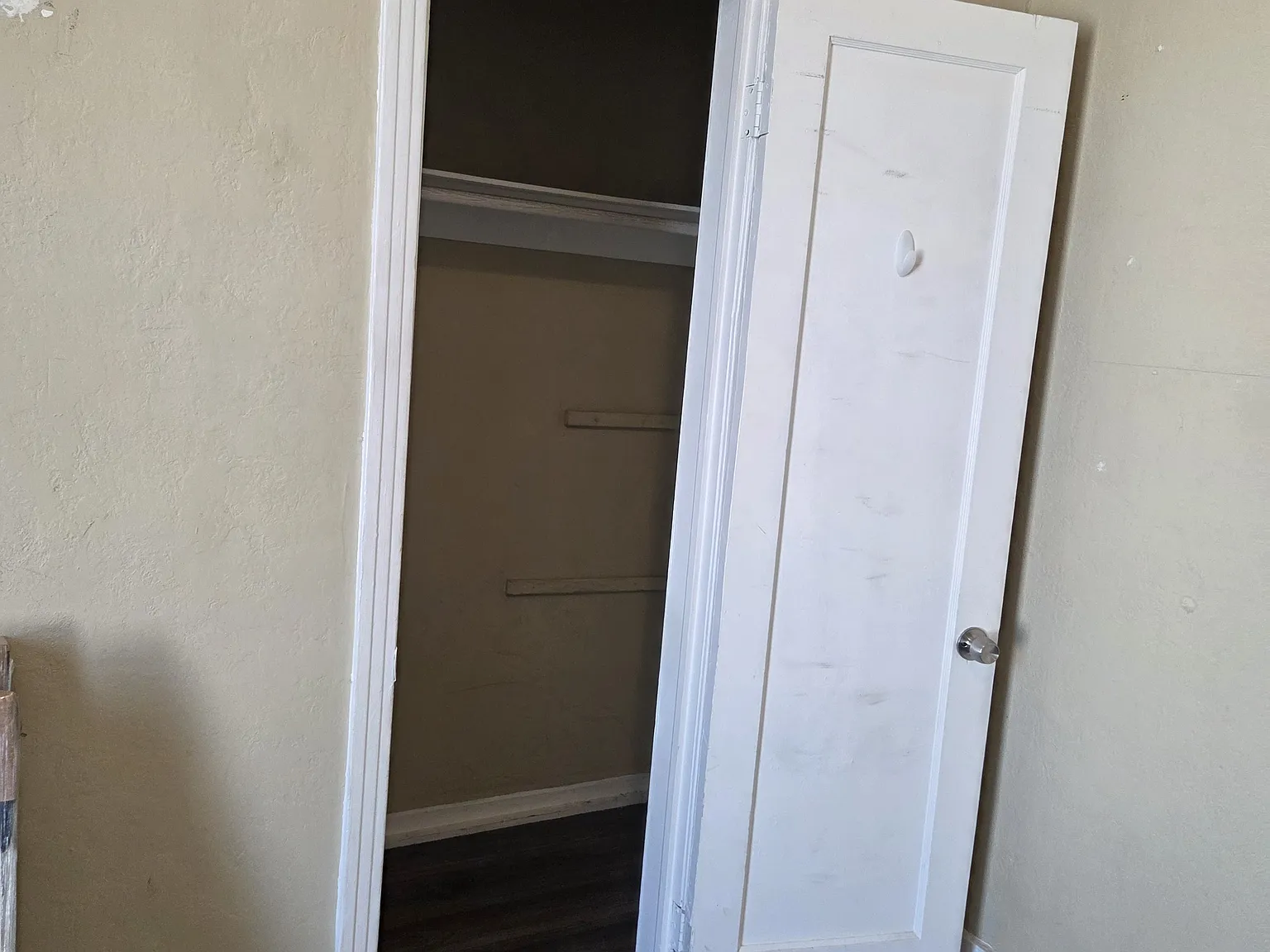 1 bed, 4500 sqft, $1,500 — Photo 4