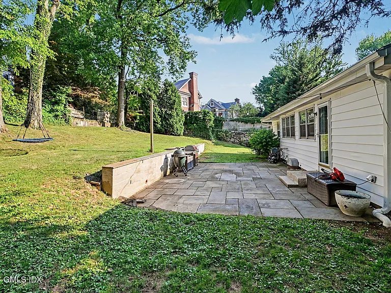 20 Meyer Pl — Photo 33