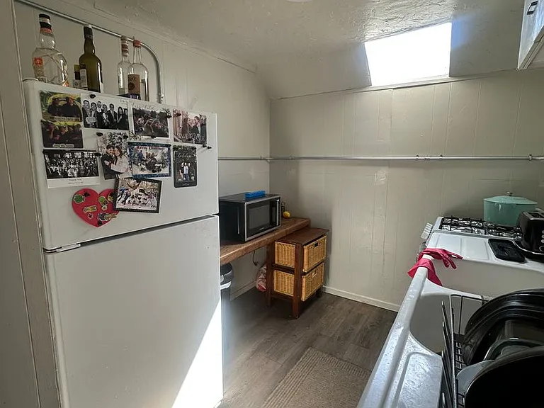 264 N 200 W — Photo 22