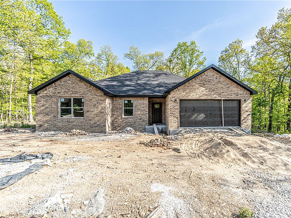 1st image of 9 Banff Ln
