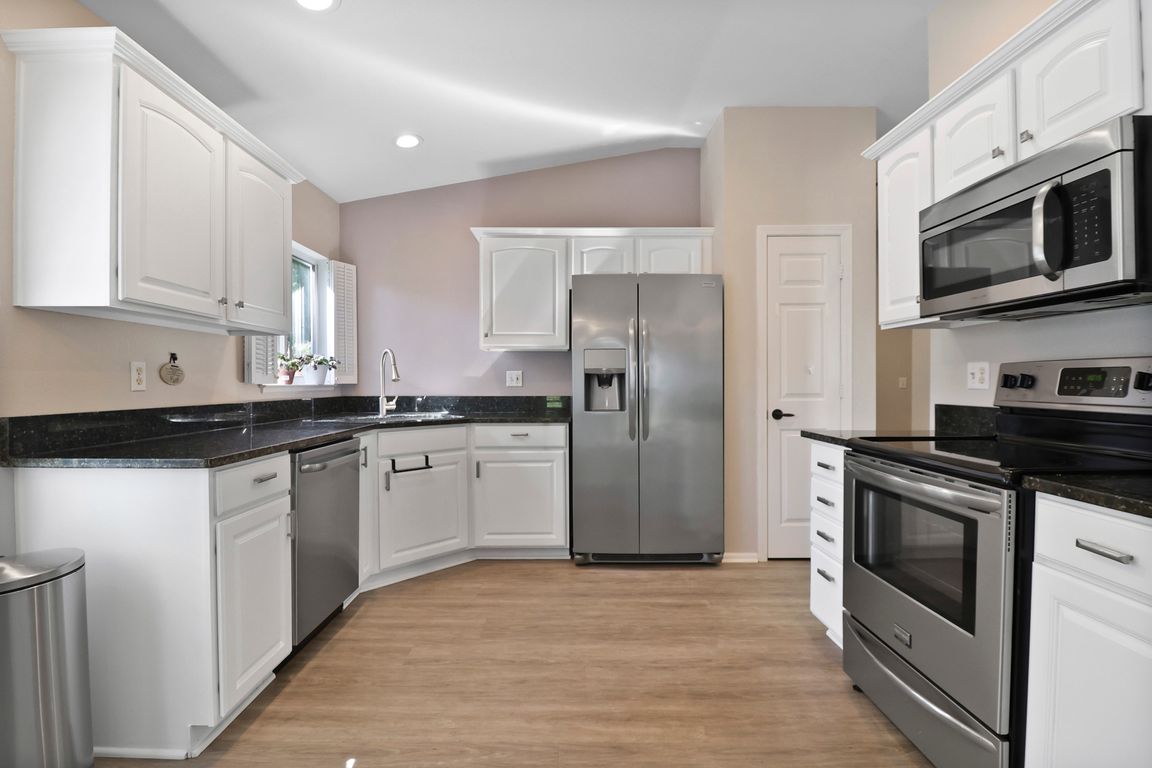 next background image