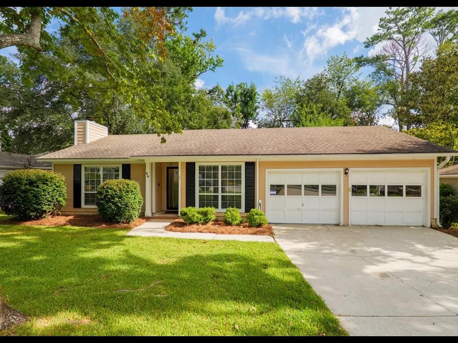 3 bed, 1695 sqft, $2,050 — Photo 1