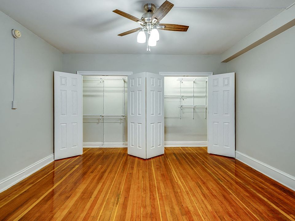 Two bedroom and den apartment living area