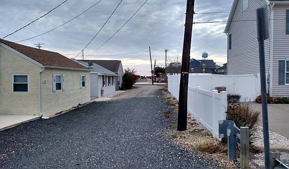 5th image of Adjoining Lots