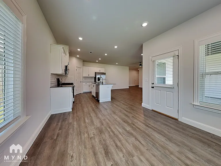 1120 Sunshine Ct — Photo 7