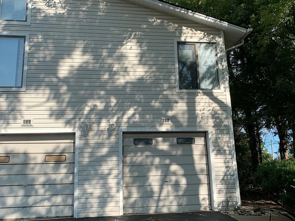 1st image of 835 Corners Ct