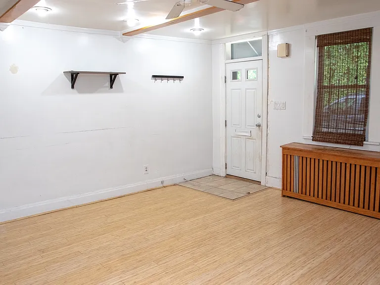 1821 Edwards Way — Photo 4