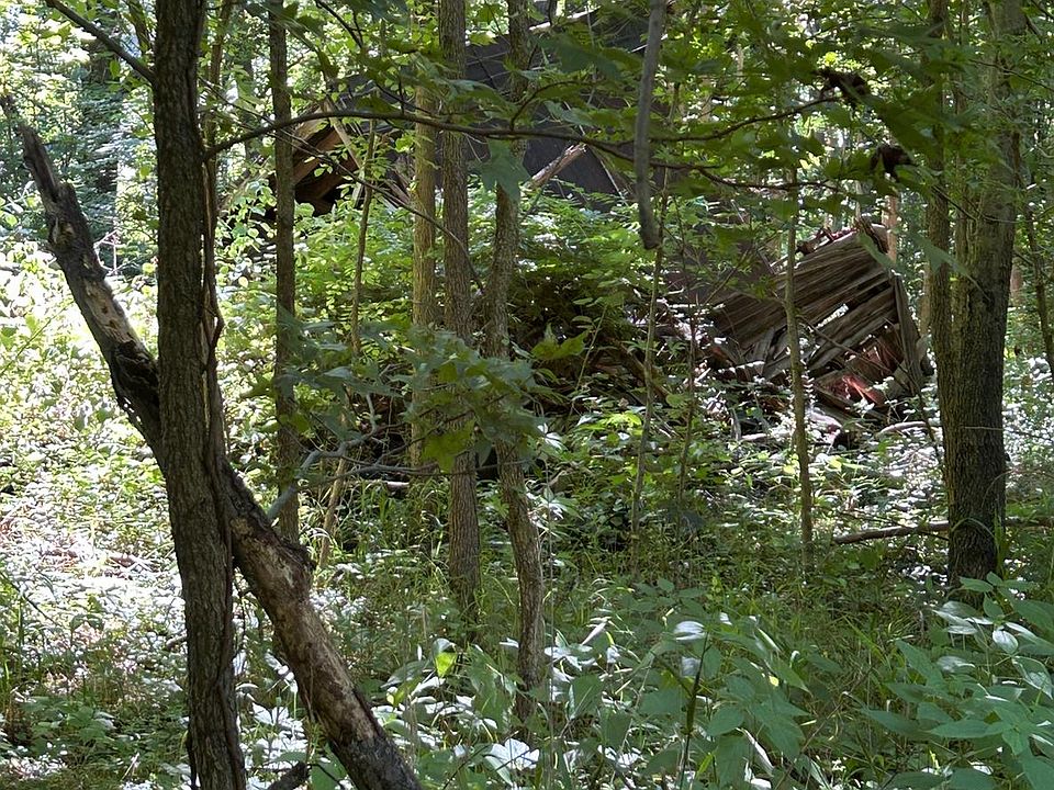 2nd image of 22681 Wood Yard Ln