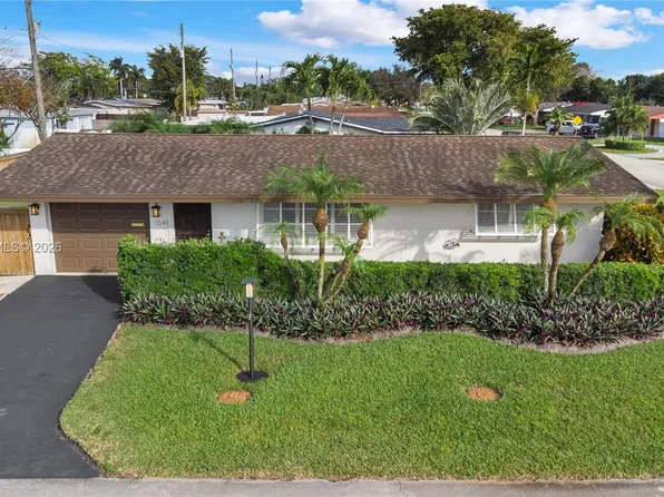1541 NW 83rd Way, Hollywood, FL 33024
