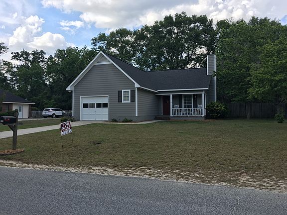 3rd image of 121 Deerfield Dr