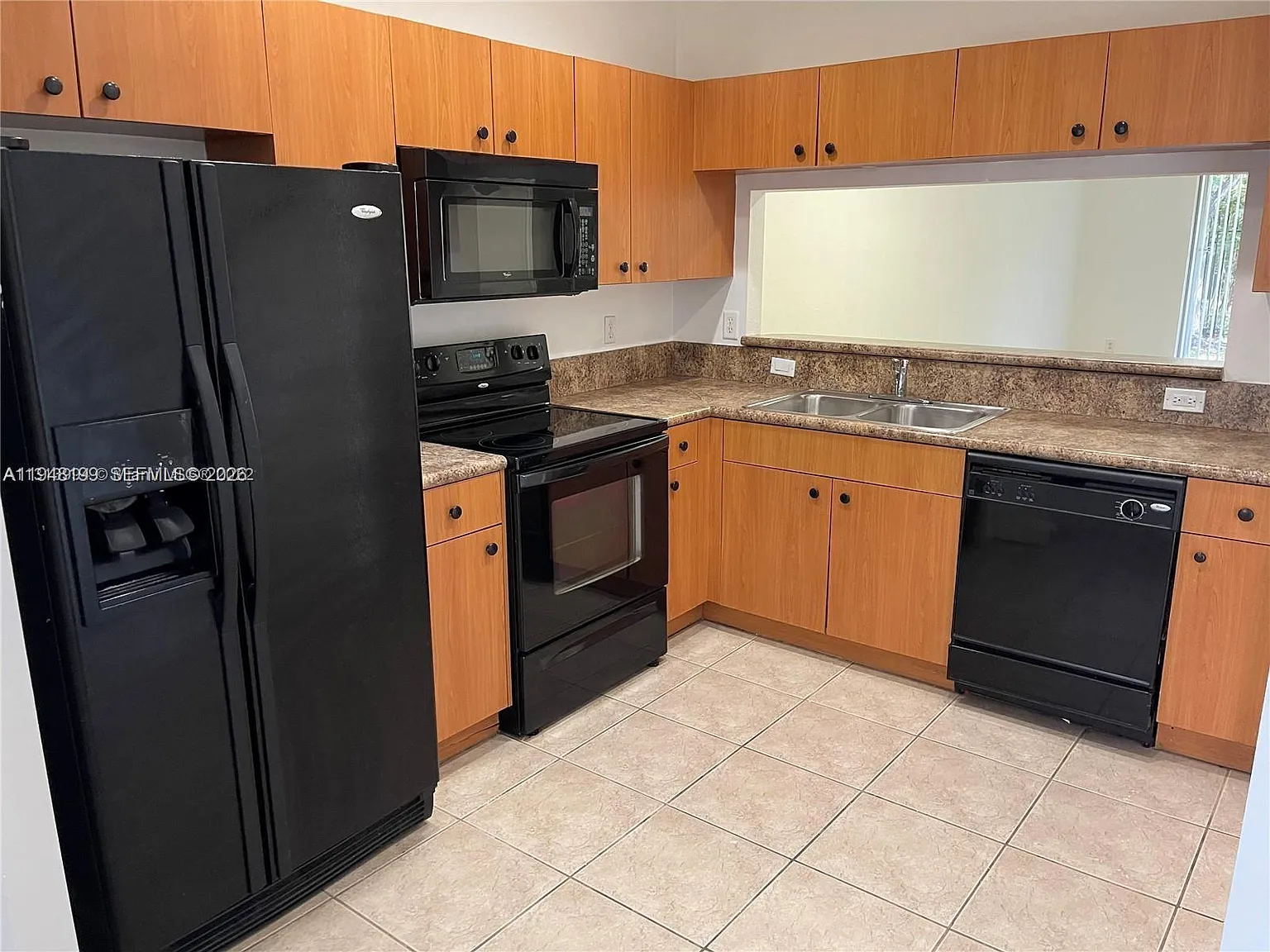 2 bed, 2.5 bath, 1120 sqft, $2,450 — Photo 3
