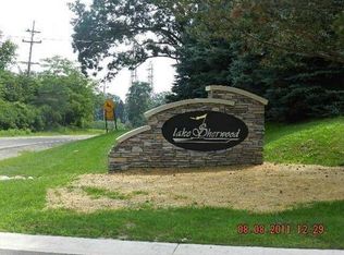5504 Leafwood Dr, Commerce Township, MI