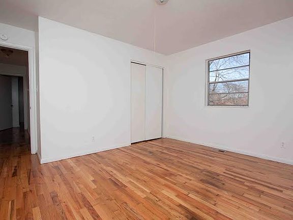 5th image of 1801 Temperance Ave