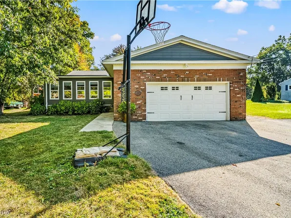 11831 Summers Rd, Chesterland, OH 44026